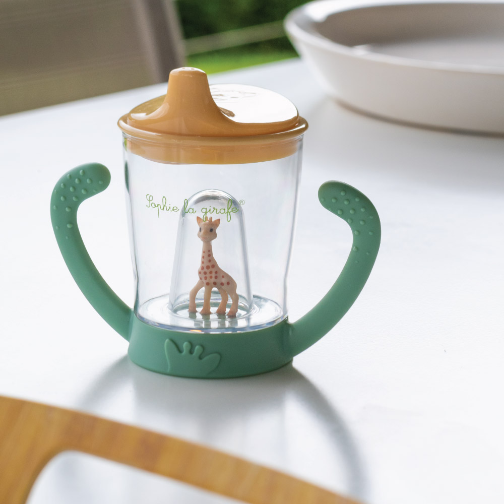 SOPHIE LA GIRAFE TASSE ANTI FUITE