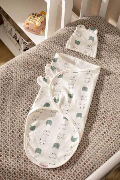 BEBEKEVI DRAP D'EMMAILLOTAGE BLANC AVEC BONNET