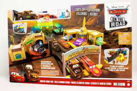 MATTEL CARS ON THE ROAD GRAND MODELS